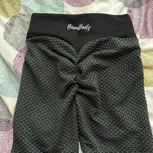 Boom booty work out pants size small